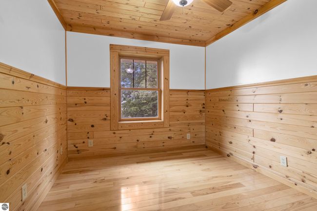 9644 Guenthardt Rd, House other with 5 bedrooms, 2 bathrooms and null parking in Manistee MI | Image 16