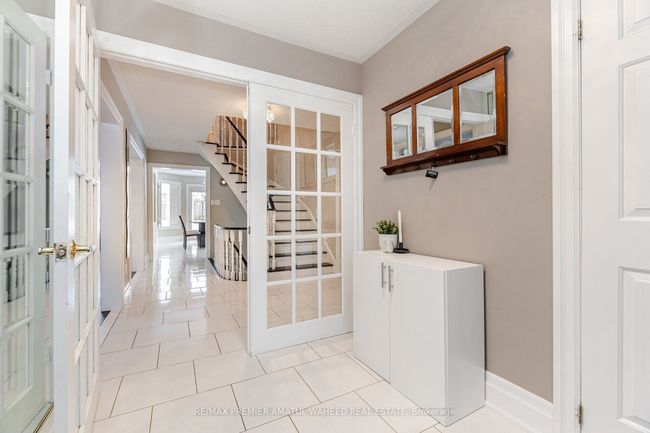 166 Killian Rd, House other with 5 bedrooms, 4 bathrooms and 2 parking in Maple ON | Image 7