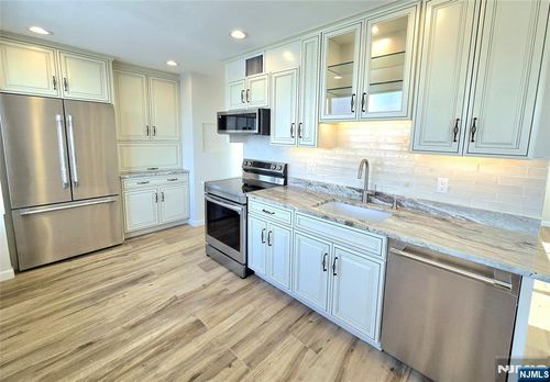 151 Prospect Ave, Hackensack, NJ, 07601-2209 | Card Image