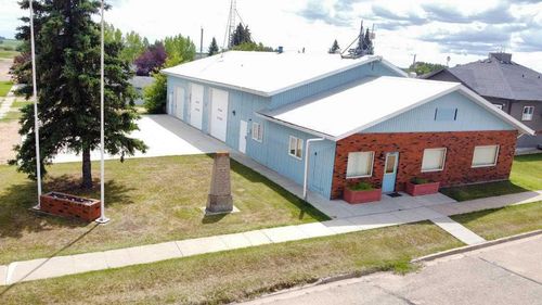205 Main Street, New Norway, AB, T0B3L0 | Card Image