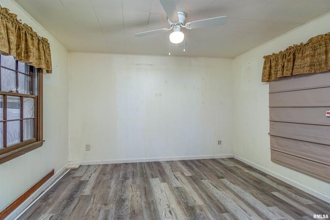 532 Meadowview Dr, House other with 4 bedrooms, 2 bathrooms and null parking in Clinton IA | Image 8
