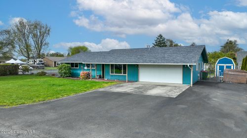 235 W Harbor St, Warrenton, OR, 97146-9735 | Card Image