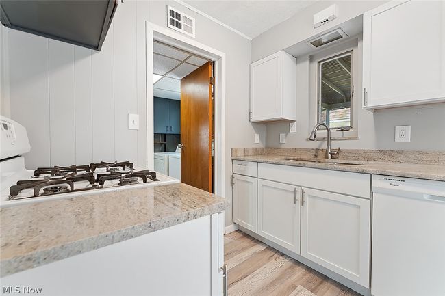 21831 Bruce Ave, House other with 3 bedrooms, 1 bathrooms and null parking in Euclid OH | Image 10