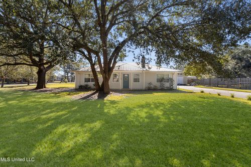 20243 Cliff Allen Ln, Long Beach, MS, 39560-2113 | Card Image