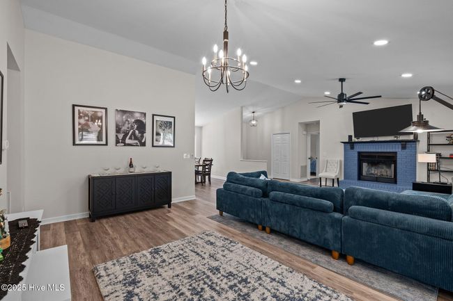 180 Lancashire Ln, House other with 3 bedrooms, 2 bathrooms and 4 parking in West End NC | Image 17