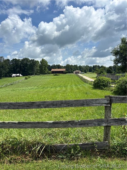 3270 S Pixley Knob Rd, Henryville, IN, 47126-9327 | Card Image