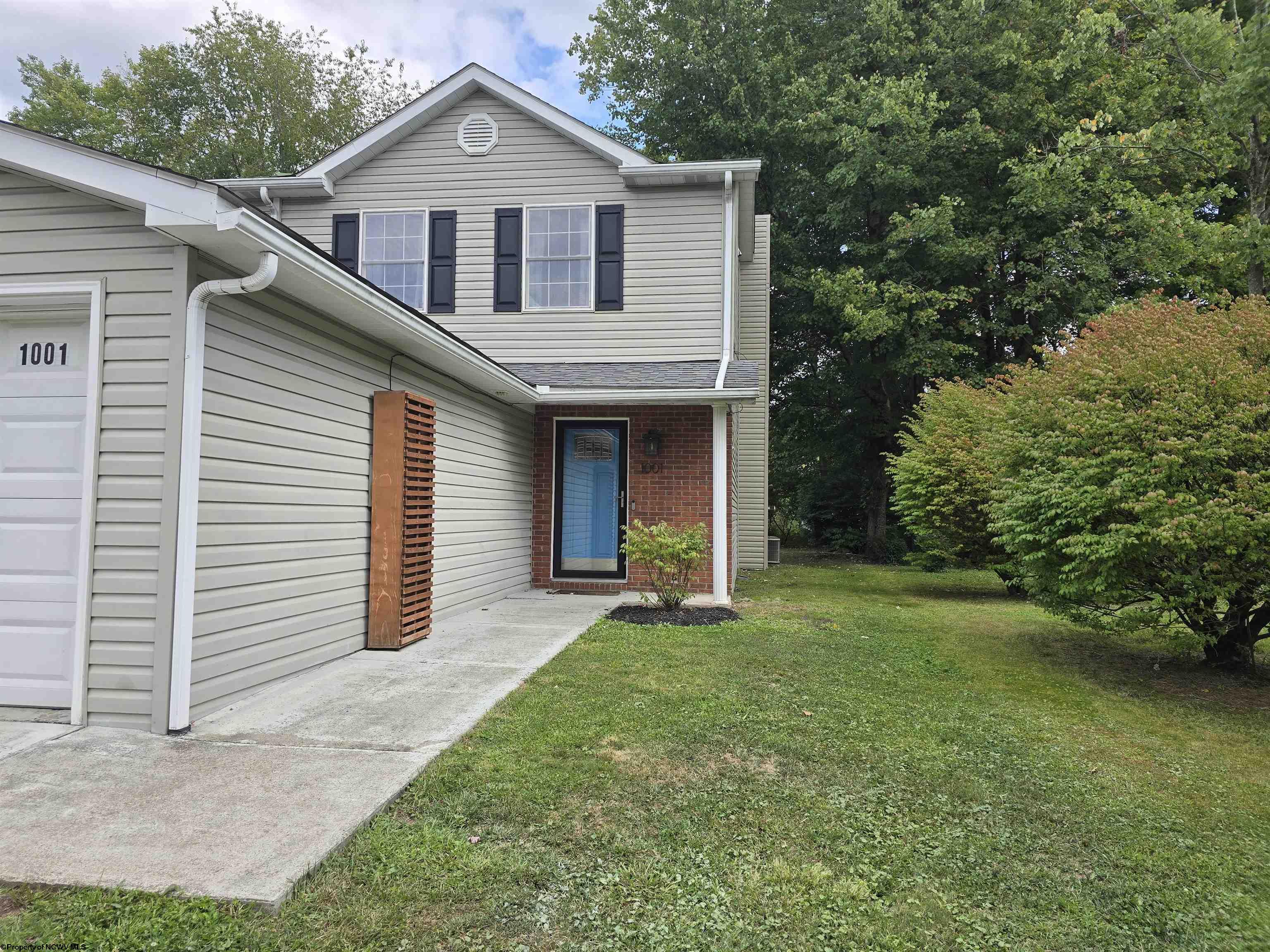 Fair Oaks Dr, Fairmont, WV 26554