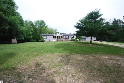 1265 S Dow Road, West Branch, MI, 48661 | Card Image