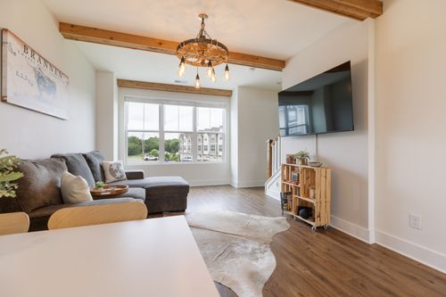 301-301 Harper Lndg, Chapel Hill, TN, 37034-2087 | Card Image