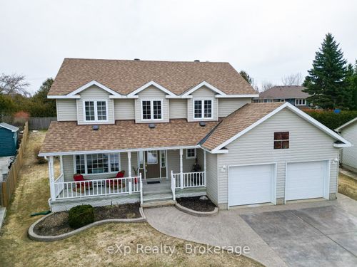 8 Sandpiper Court, Saugeen Shores, ON, N0H2L0 | Card Image