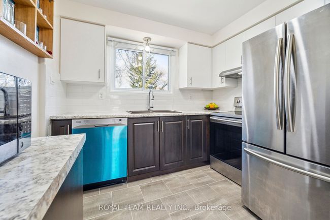 41 - 205 Carlyle Dr, Condo with 3 bedrooms, 3 bathrooms and 2 parking in London ON | Image 14