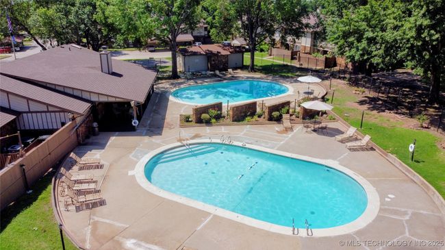 E - 6370 S 80 Th East Ave, Condo with 2 bedrooms, 3 bathrooms and null parking in Tulsa OK | Image 25