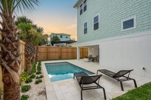 9 13th St, St Augustine, FL, 32080-3849 | Card Image