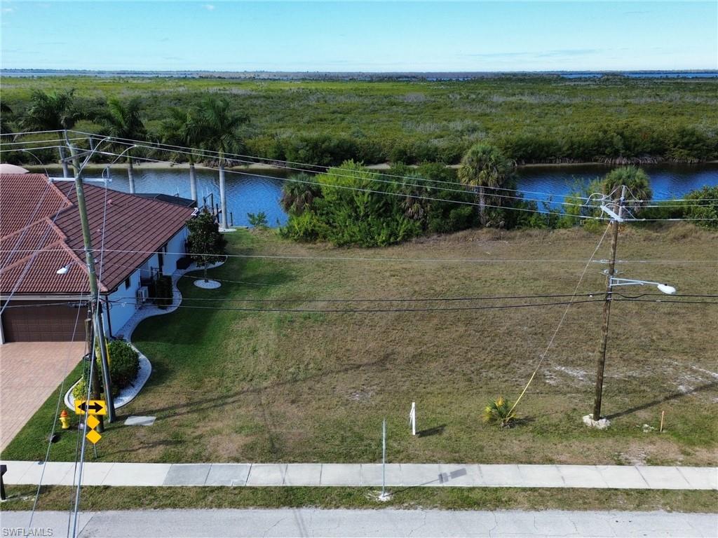 Land in CAPE CORAL 4