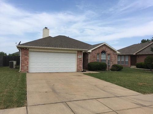 1301 Misty Dr, Midlothian, TX, 76065-5039 | Card Image