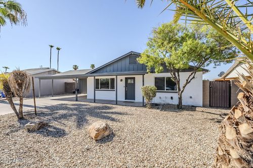 2215 W Emelita Ave, Mesa, AZ, 85202-2808 | Card Image