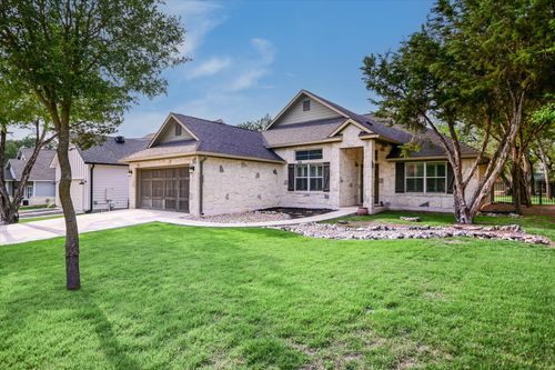 133 Augusta Dr, Wimberley, TX, 78676-2515 | Card Image