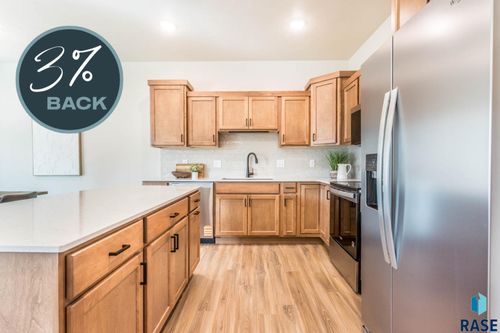 9207 W 43rd St Street, Sioux Falls, SD, 57106 | Card Image
