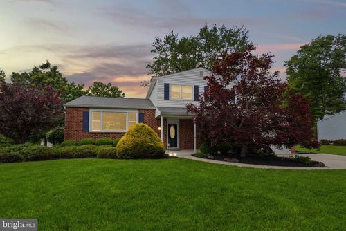 81 Cherokee Rd, DOYLESTOWN, PA, 18901-5126 | Card Image