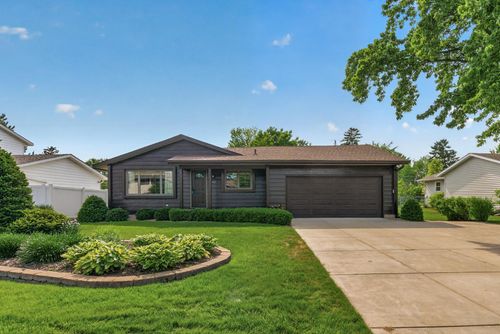 1112 Lyn Way, Hastings, MN, 55033-2541 | Card Image