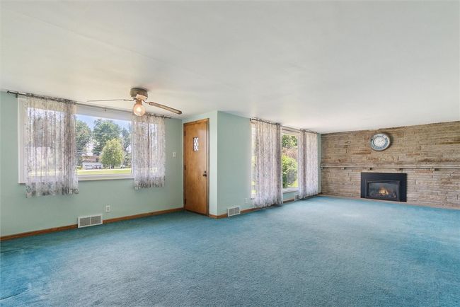 410 Blackhawk Rd, House other with 3 bedrooms, 2 bathrooms and 3 parking in Chippewa Twp PA | Image 6
