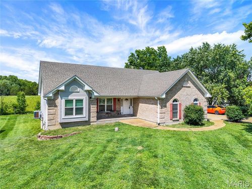 215 Candlewick Dr, Pacific, MO, 63069-3607 | Card Image
