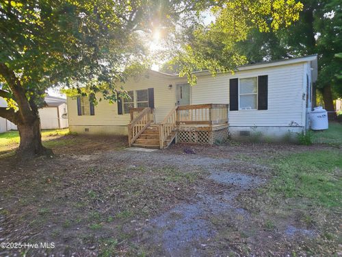 401 Pawnee Rd, Harrellsville, NC, 27942-9611 | Card Image