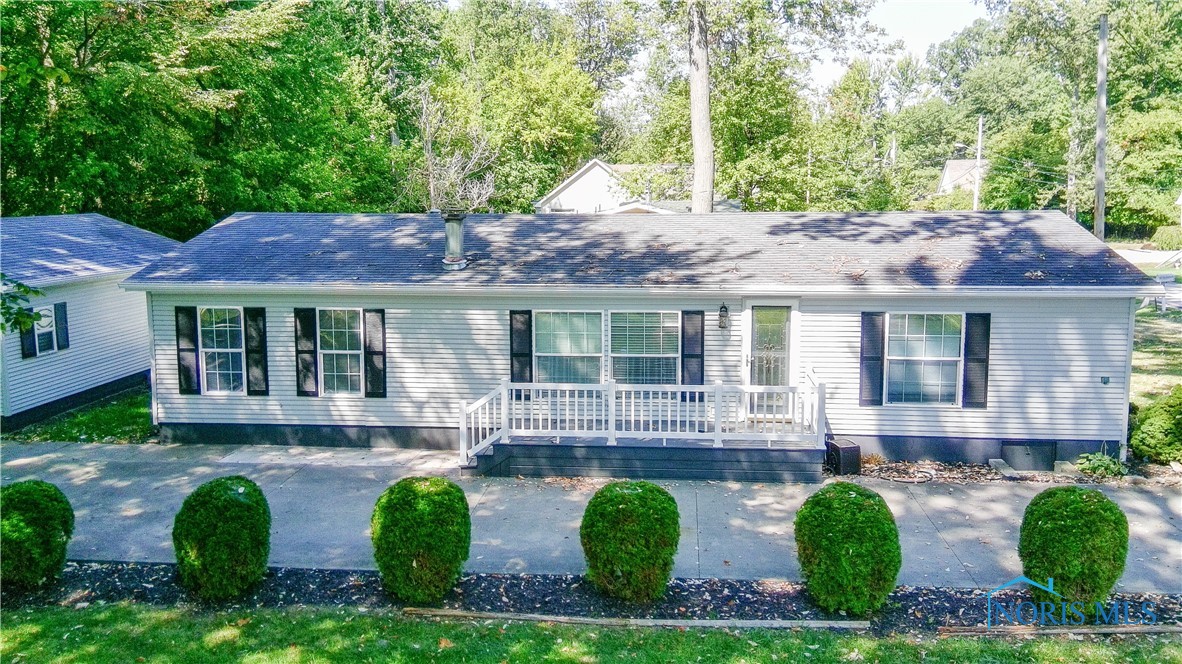 Sugarbush Rd, Oregon, OH 43616