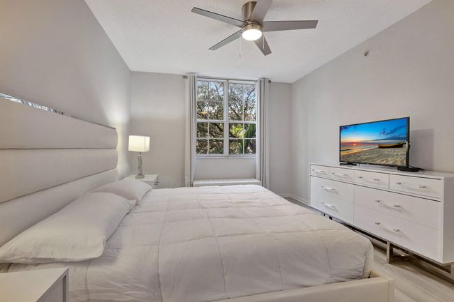 APT-223 - 630 S Sapodilla Ave, Condo with 1 bedrooms, 1 bathrooms and null parking in West Palm Beach FL | Image 6