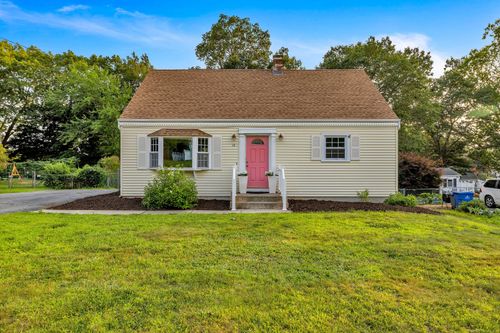16 Laurel Dr, Oakdale, CT, 06370-1726 | Card Image