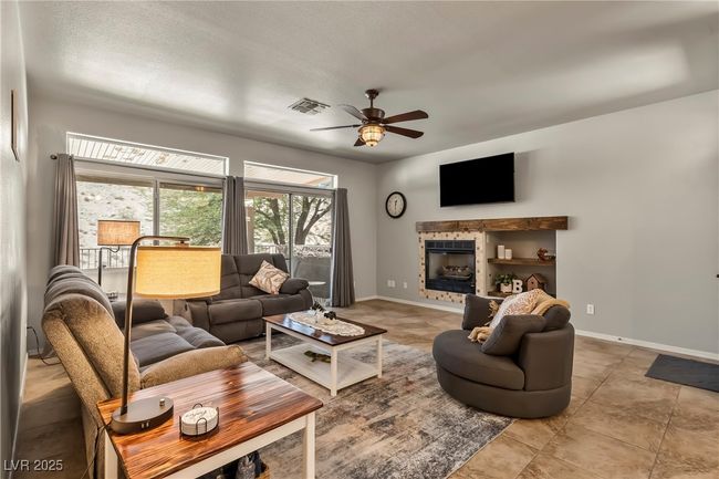 3337 Partridge Run St, Townhouse with 2 bedrooms, 2 bathrooms and null parking in Laughlin NV | Image 6