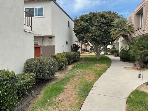 17401 Appalachian St, Fountain Valley, CA, 92708-4901 | Card Image