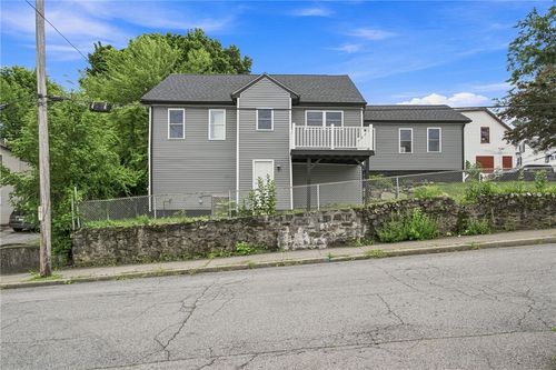 33 Tower Street, Pawtucket, RI, 02860 | Card Image