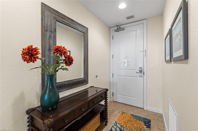 APT-121B - 3738 Sandpiper Rd, House attached with 2 bedrooms, 2 bathrooms and null parking in Virginia Beach VA | Image 16