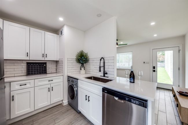 APT-105 - 1200 E 52 Nd St, Condo with 1 bedrooms, 1 bathrooms and 1 parking in Austin TX | Image 18