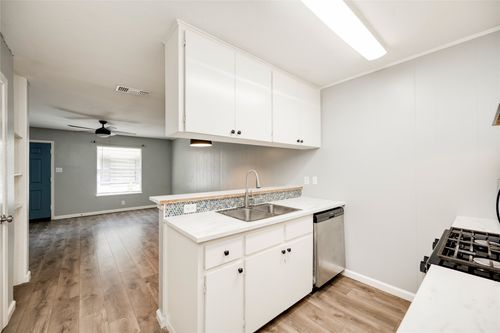 838 N Meadows Dr, Austin, TX, 78758-4812 | Card Image