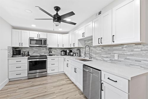 apt-409-802 Cypress Grove Ln, Pompano Beach, FL, 33069-5049 | Card Image