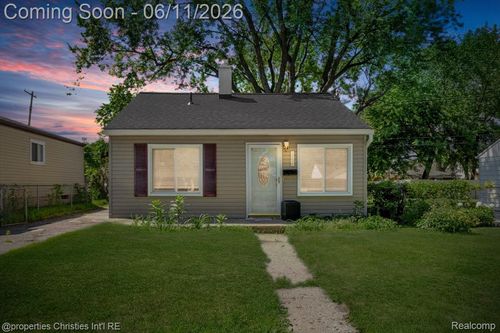 1754 E Harry Ave, Hazel Park, MI, 48030-2112 | Card Image