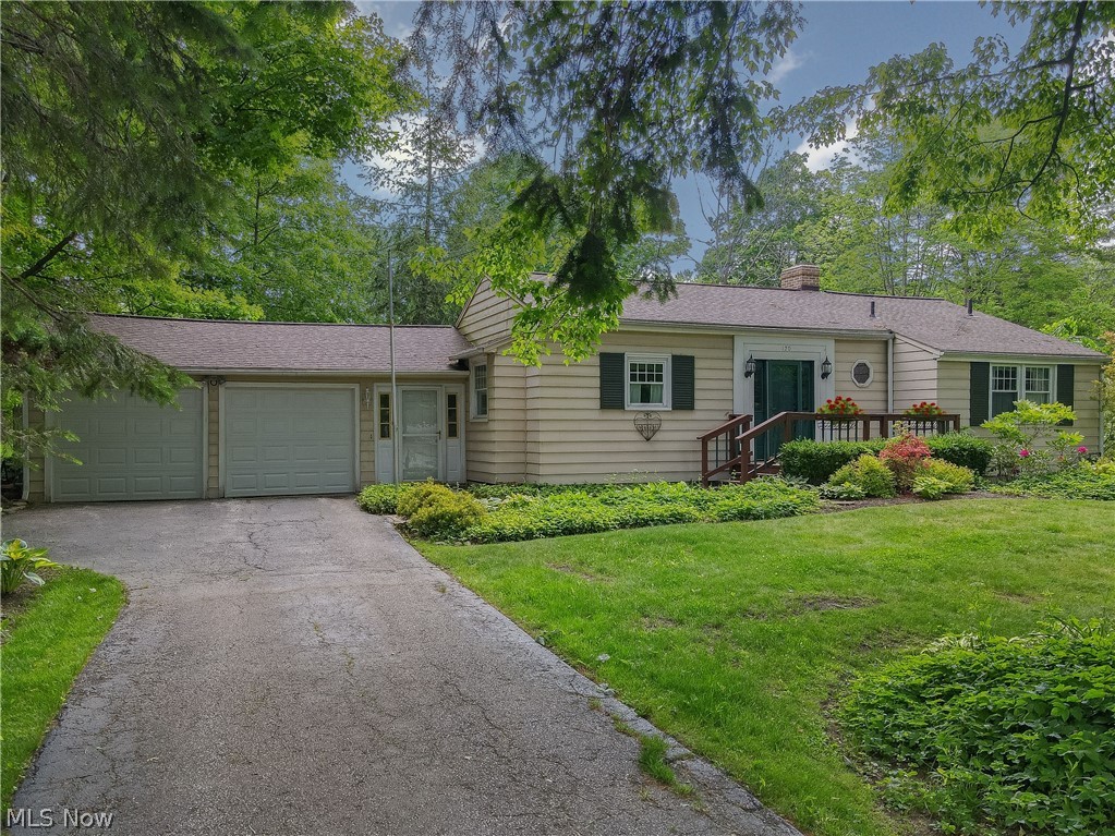 120 Laurel Road, Sold in Chagrin Falls Zoocasa