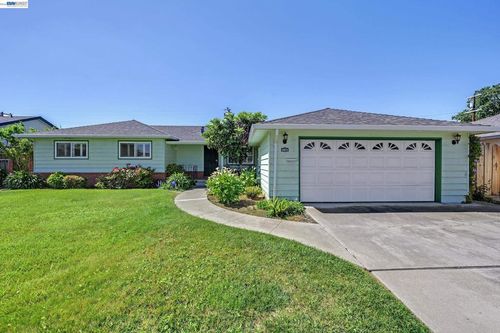 38573 Farwell Dr, Fremont, CA, 94536-7214 | Card Image