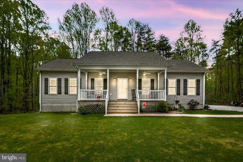 15570 Dickinsons Corner Dr, King George, VA, 22485-2917 | Card Image