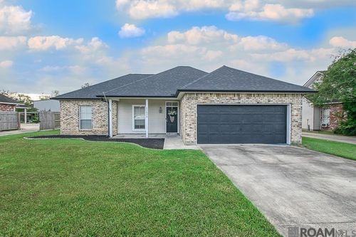 17075 Hunters Crest Ct, Prairieville, LA, 70769 | Card Image
