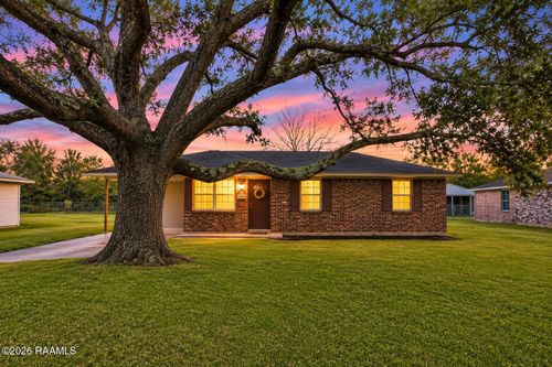 106 Reynosa Rd, Carencro, LA, 70520-5511 | Card Image