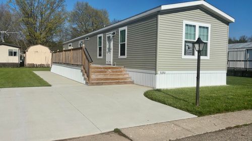 5390 Sandstone Dr, Climax, MI, 49034-9742 | Card Image