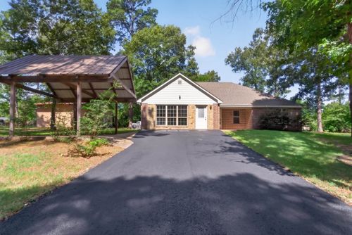 6110 Club Dr, Gilmer, TX, 75645-7090 | Card Image