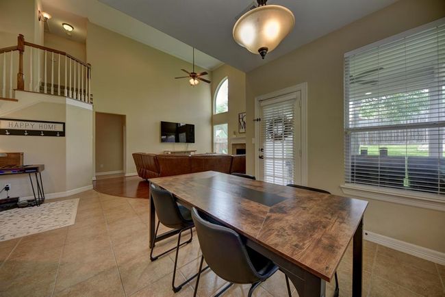1117 Walnut Bnd, House other with 4 bedrooms, 3 bathrooms and 2 parking in Brenham TX | Image 8
