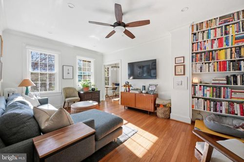 apt-202-5402 Connecticut Ave Nw, WASHINGTON, DC, 20015-2830 | Card Image