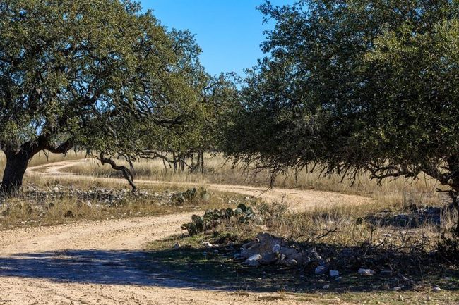3681 K2 Rd, House other with 4 bedrooms, 2 bathrooms and 1 parking in Mountain Home TX | Image 25