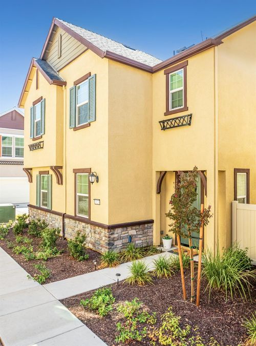 3021 Mohawk Way, Roseville, CA, 95747-4353 | Card Image