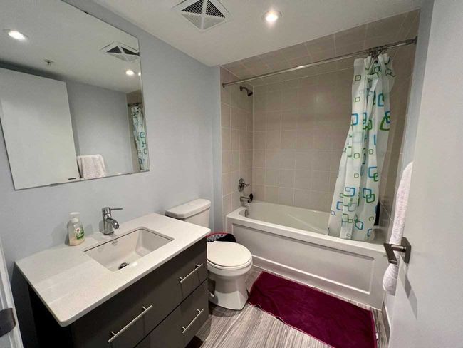 909E - 555 Wilson Ave, Condo with 2 bedrooms, 2 bathrooms and 1 parking in North York ON | Image 13